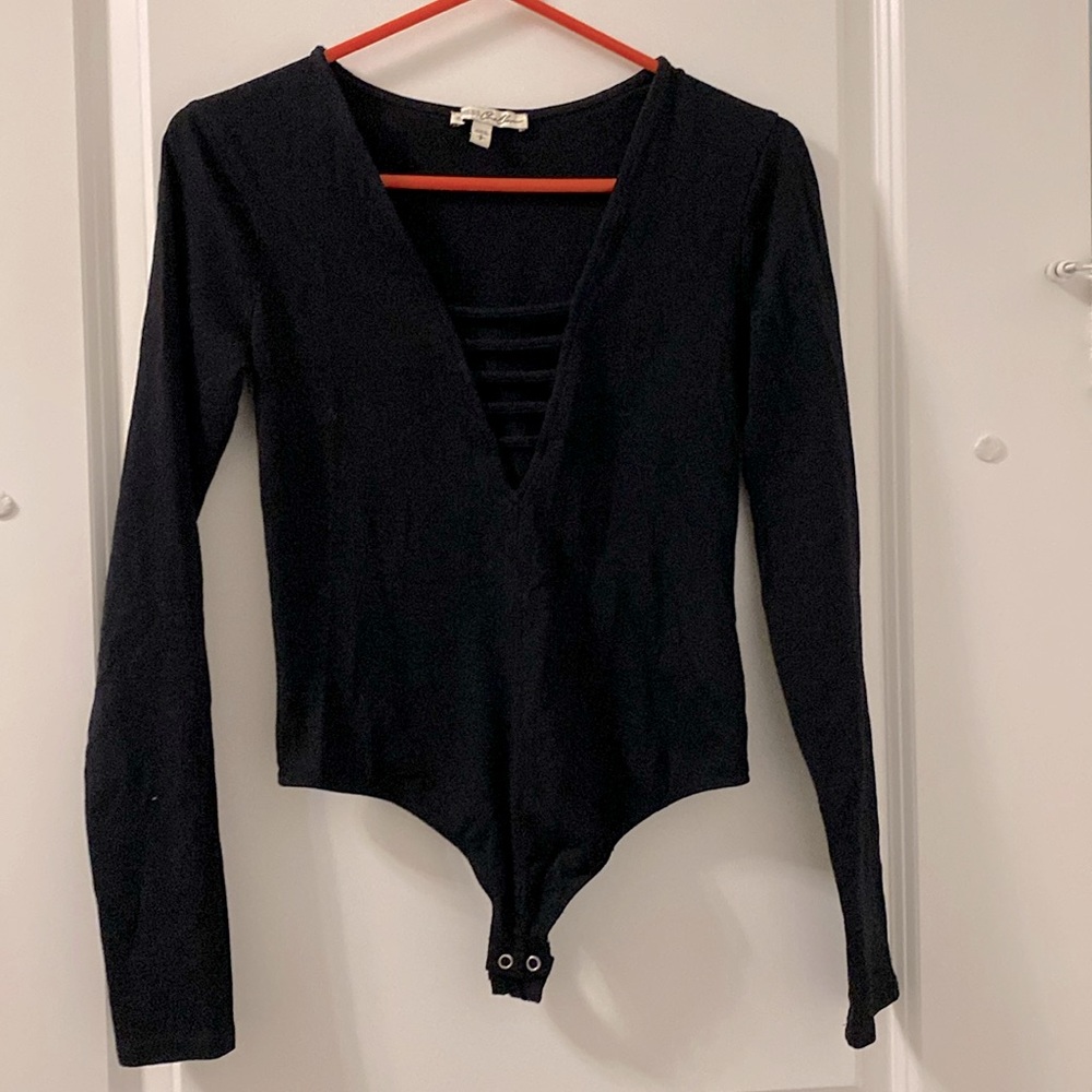 Express V line bodysuit